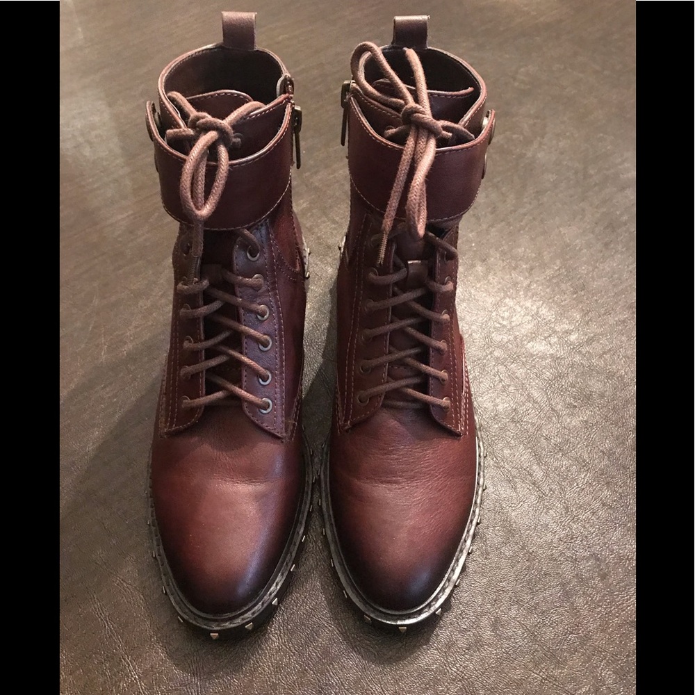 Vince Camuto brown combat boots size 7